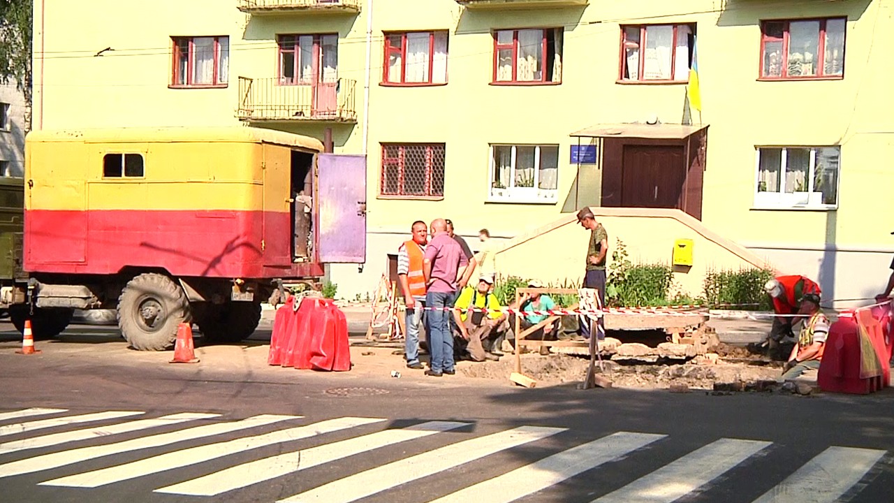 У Житомирі проводяться роботи по заміні запірної арматури водогінної мережі міста