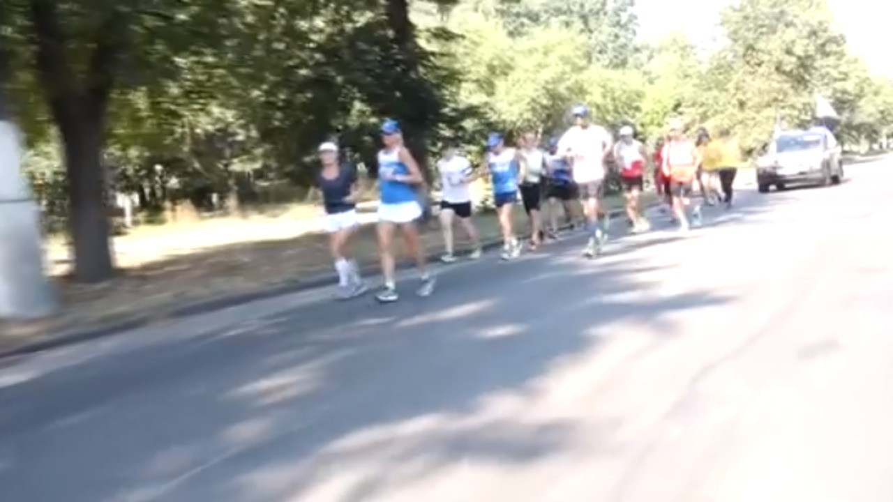 Через Житомир бігли учасники ультрамарафону на 500 кілометрів