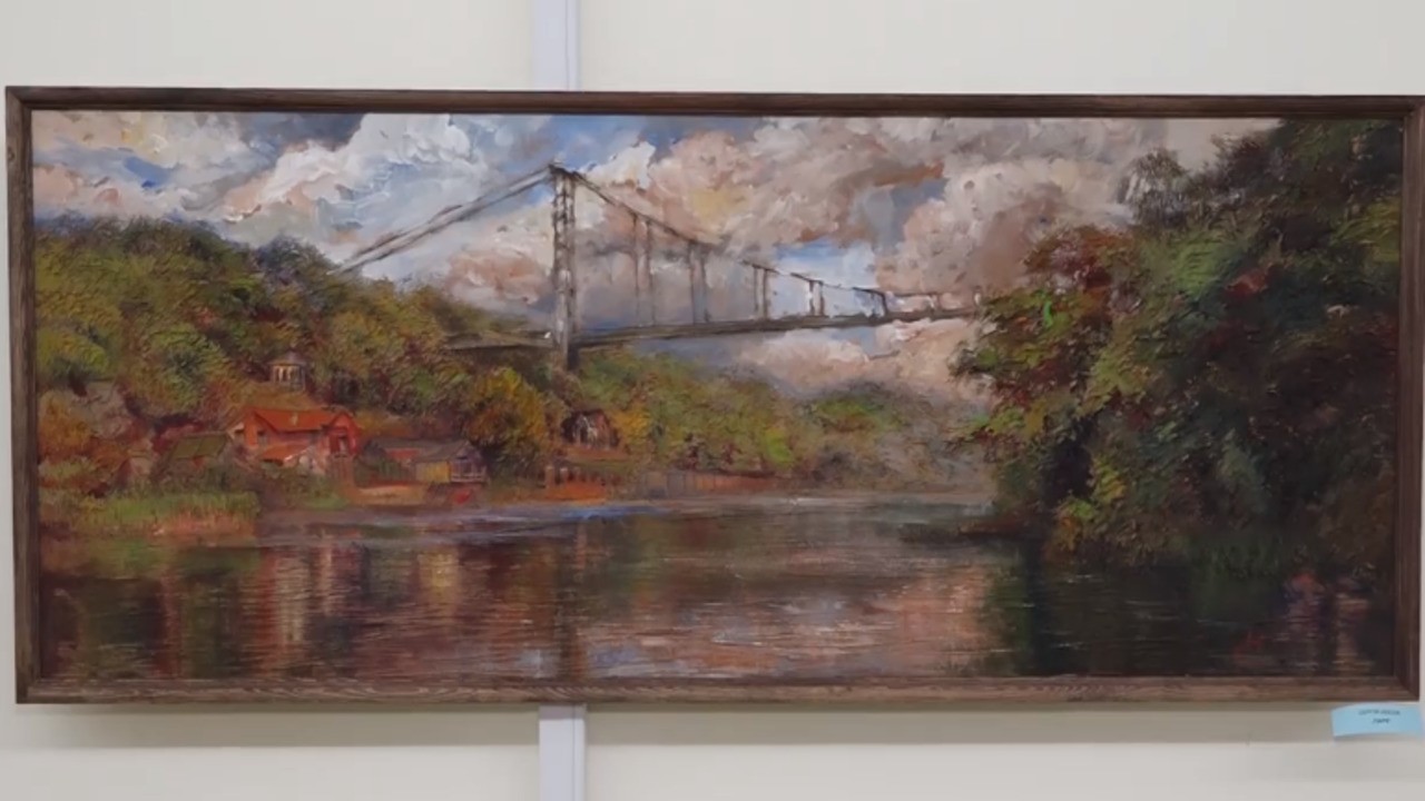 У виставковій залі художники презентували роботи із зображенням краєвидів Житомира